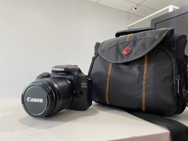 Canon Eos 550D Kit