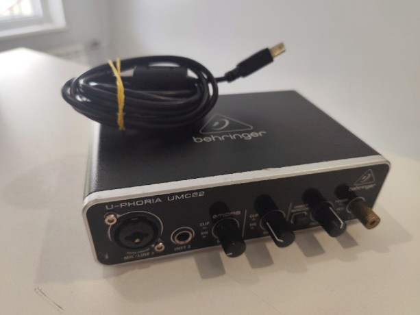 Behringer U-Phoria Umc22