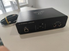 Behringer U-Phoria Umc22