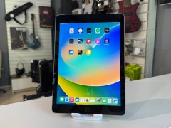 Apple iPad (5-Го Поколения) (2017)
