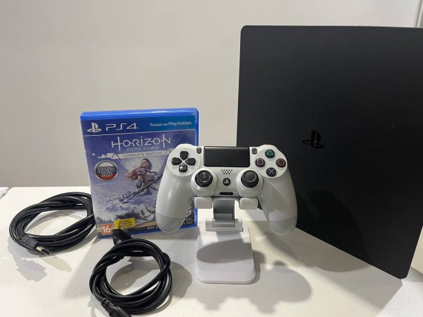 Sony Playstation 4 Slim