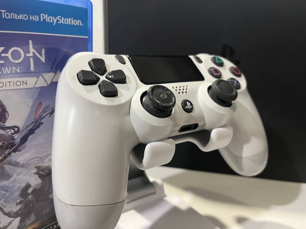 Sony Playstation 4 Slim