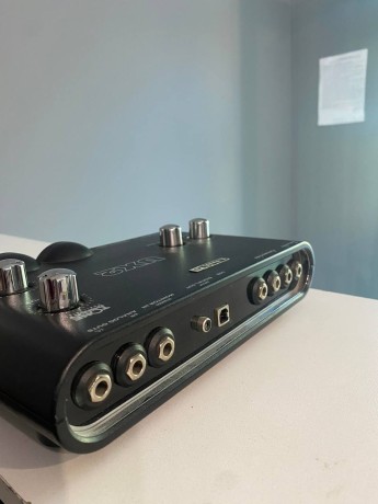 Line 6 Pod Studio Ux2