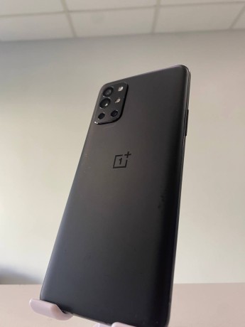 OnePlus 9R