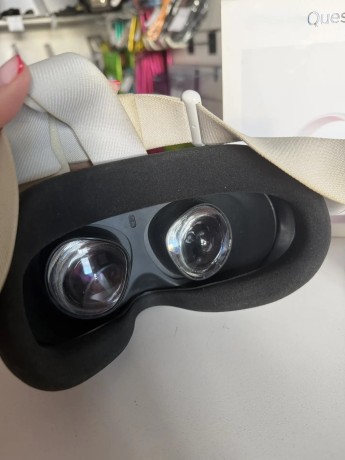 Oculus Quest 2