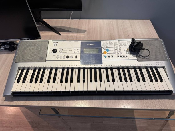 Yamaha Psr-E323