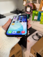Apple iPhone 15
