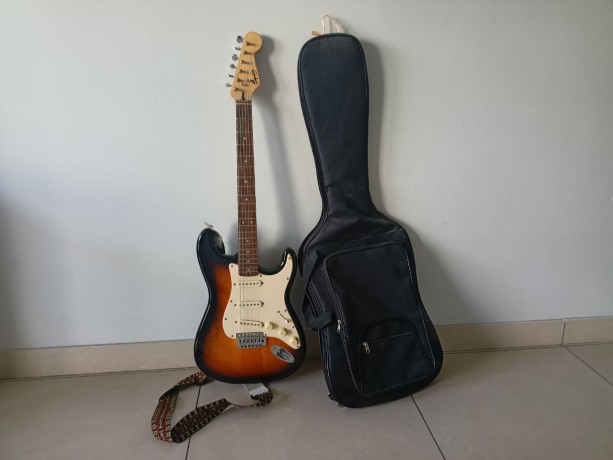 Fender Squier Bullet