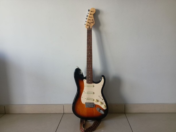 Fender Squier Bullet