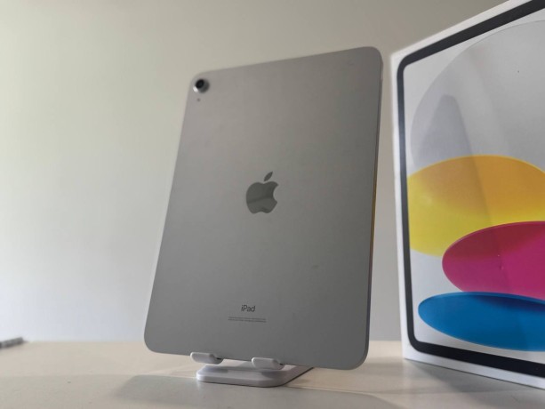 Apple iPad (10-Го Поколения) (2022)