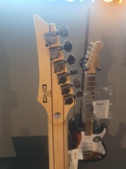 Ibanez Premium Jem77p