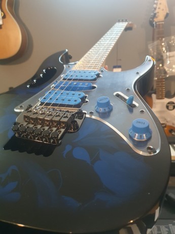 Ibanez Premium Jem77p