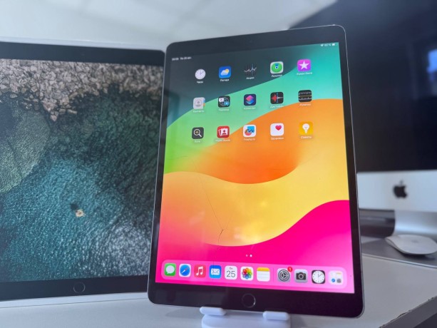 Apple iPad Pro 10.5 (2-Го Поколения) (2017)