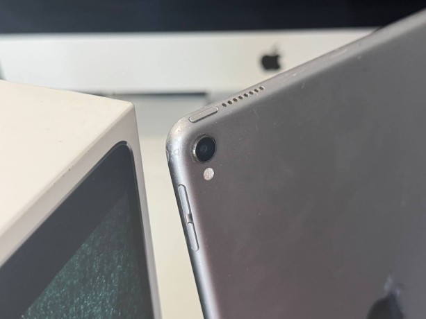 Apple iPad Pro 10.5 (2-Го Поколения) (2017)