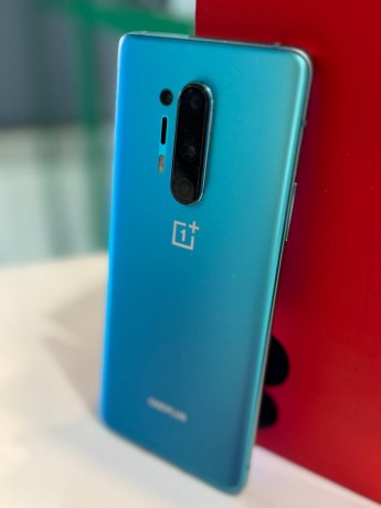 OnePlus 8 Pro