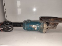 Makita Ga7050