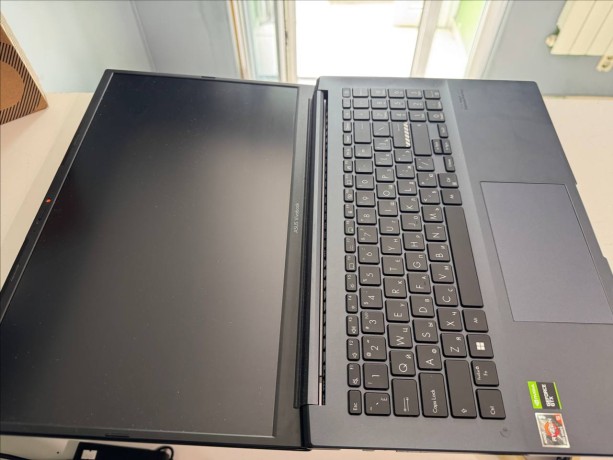 Asus Vivobook Pro 15