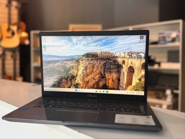 Asus Laptop 14 F415e