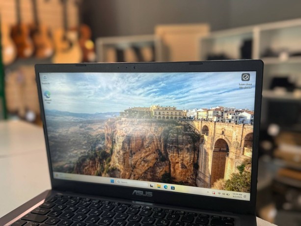 Asus Laptop 14 F415e