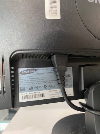 Samsung Syncmaster 943Nw