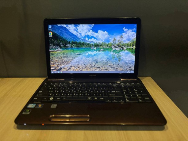 Toshiba Satellite L755-16W