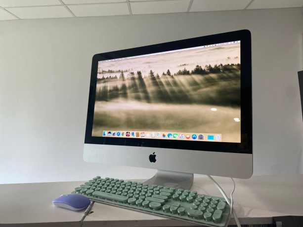 Apple iMac 21.5 2011