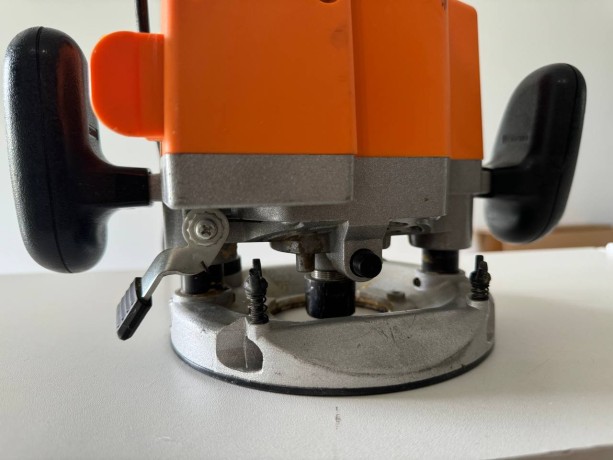 Вихрь Фм-1900