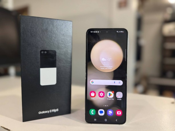 Samsung Galaxy Z Flip5