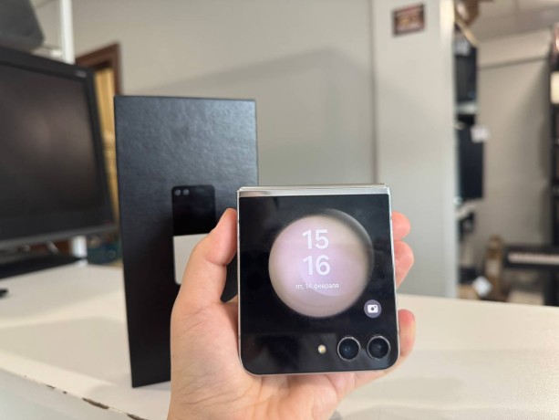 Samsung Galaxy Z Flip5