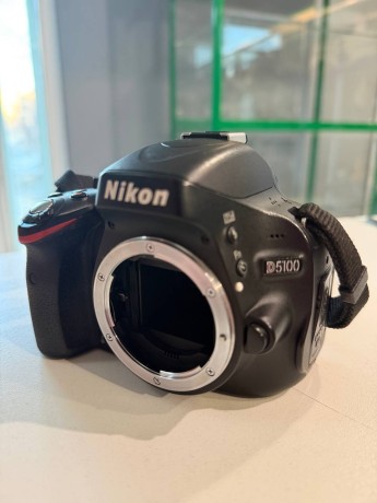 Nikon D5100 Body