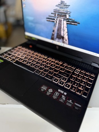 Acer Nitro 16 An16-51