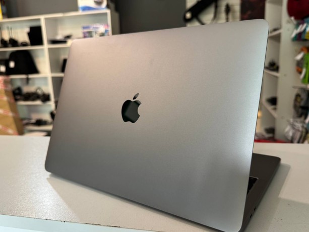Apple Macbook Pro 13