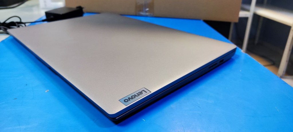 Lenovo Ideapad 3