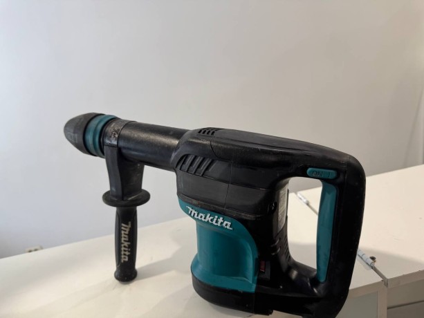 Makita Hm0870c