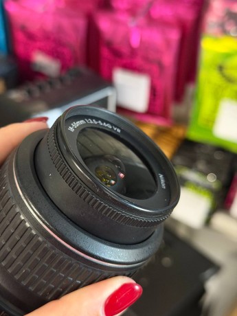 Nikon Af-S Dx Nikkor 18–55Mm F/3.5–5.6G Vr