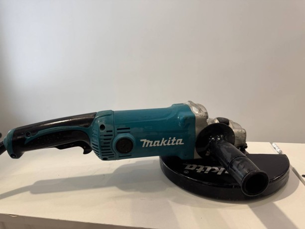 Makita Ga9050