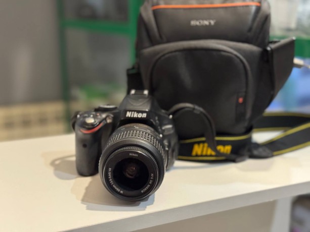 Nikon D5100