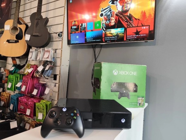 Microsoft  Xbox One Black