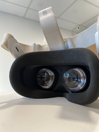 Oculus Quest 2