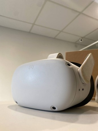 Oculus Quest 2