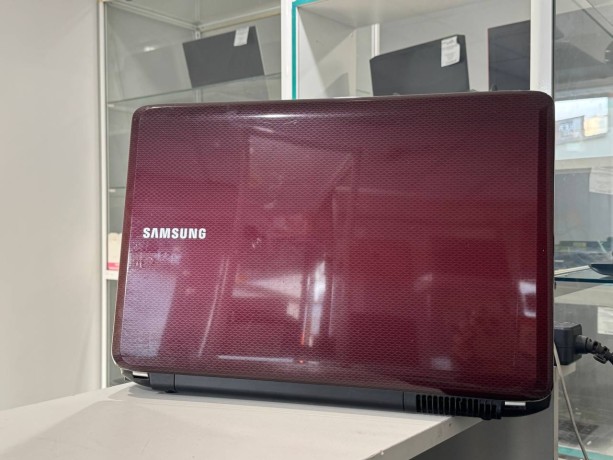 Samsung Np-R530