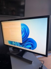 Samsung U28e590d