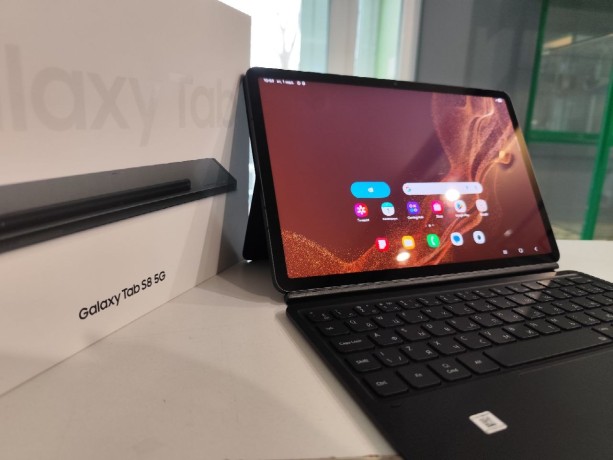 Samsung Galaxy Tab S8 5G