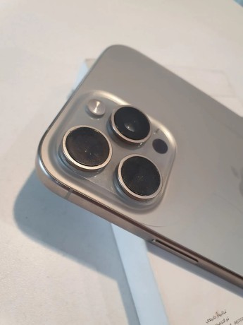 Apple iPhone 16 Pro Max