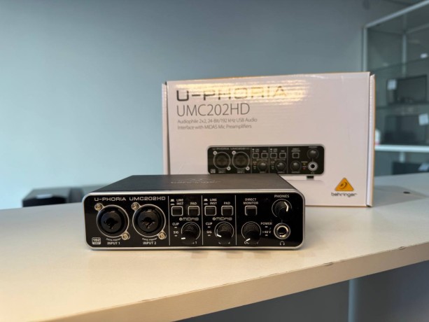 Behringer U-Phoria Umc202hd