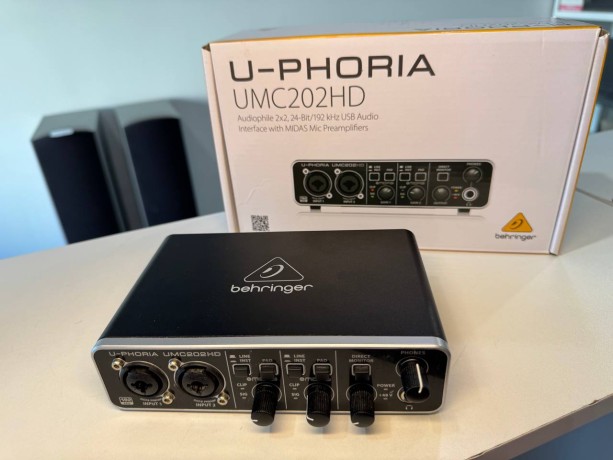 Behringer U-Phoria Umc202hd