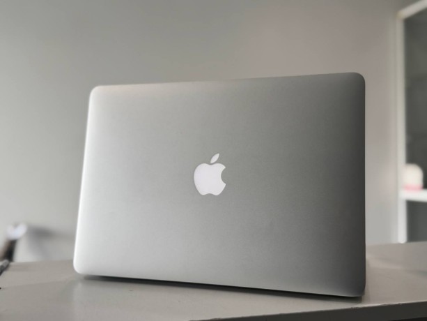 Apple Macbook Air 13 2015