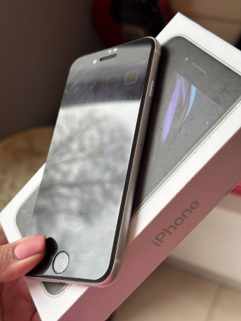 Apple iPhone Se 2020