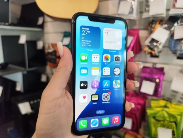 Apple iPhone 11