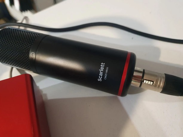 Focusrite Scarlett Solo Studio 4Th Gen